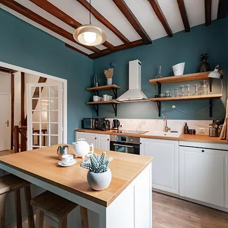 Appartement Les Mansardes : Duplex Champenois Typique Et Cosy à Ay-Champagne Extérieur photo