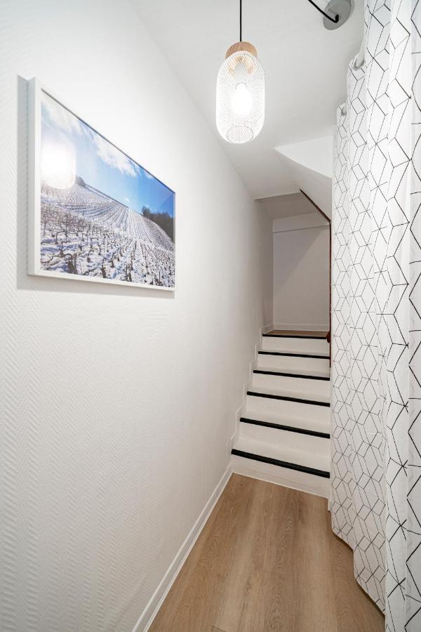 Appartement Les Mansardes : Duplex Champenois Typique Et Cosy Ay-Champagne